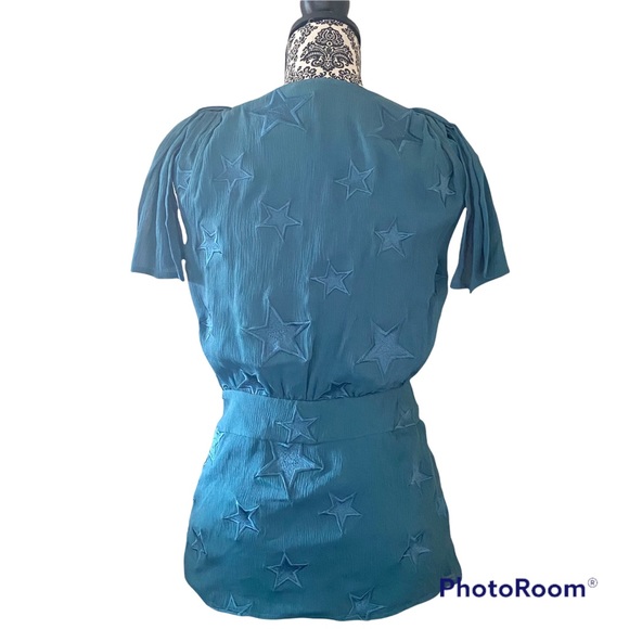 CATHERINE MALANDRINO NWT Blue Star Embroidered Silk Top Size Small - Picture 3 of 9